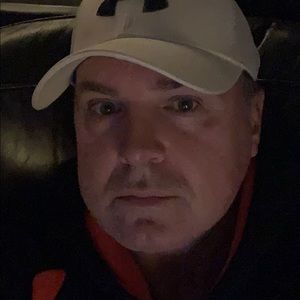 Meet your Posher, Tom